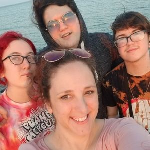 Meet your Posher, Rebekah